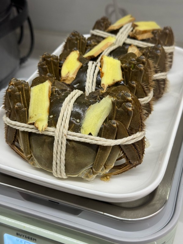 一张卡搞定送礼难题！阳澄湖大闸蟹礼卡太牛